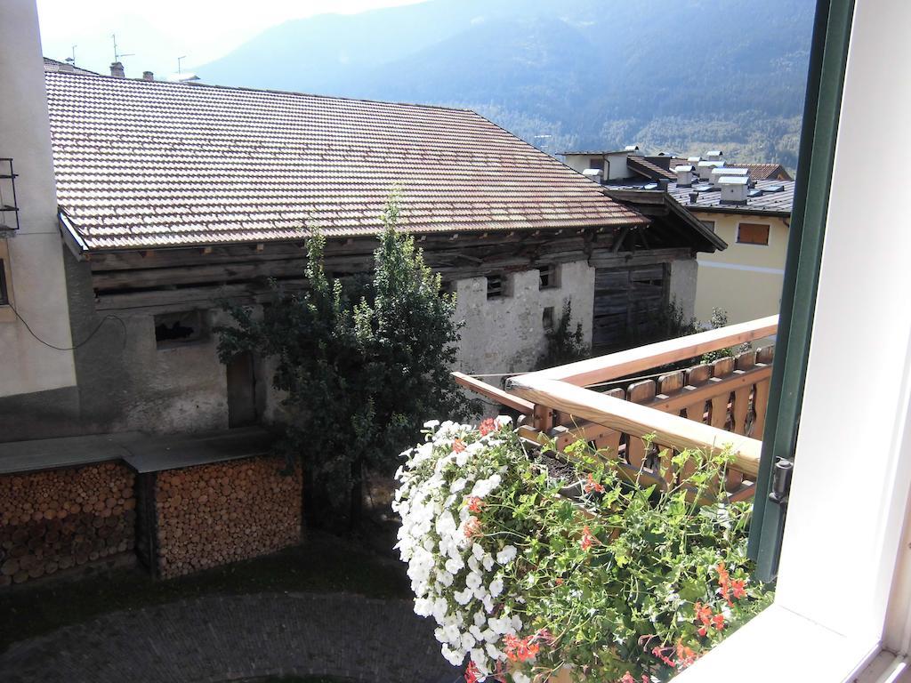 Ferienwohnung Casa Sartori Teser im Fleimtal Zimmer foto